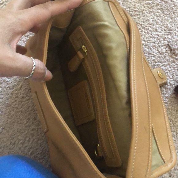 Coach shoulder bag - Picture 6 of 13